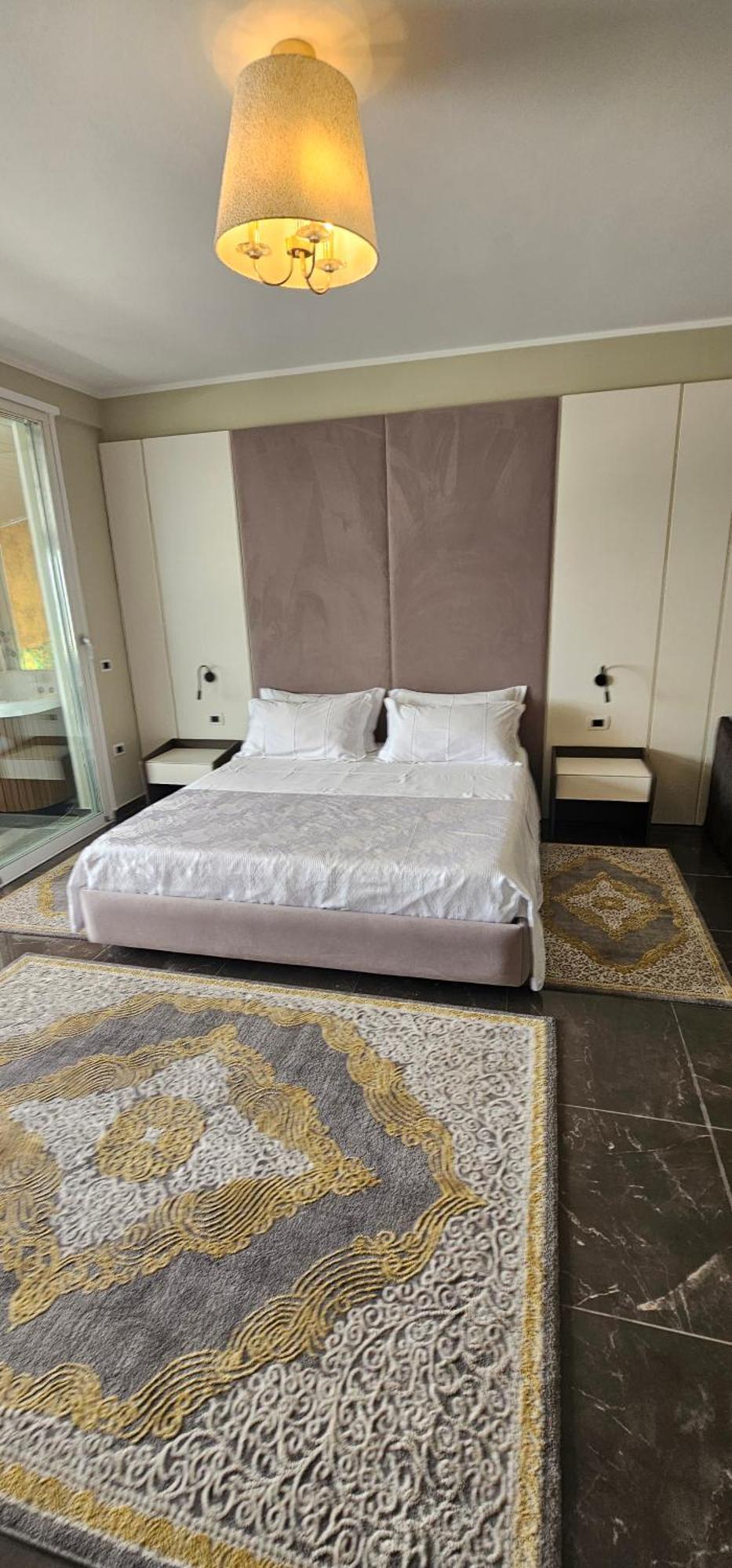 Hotel Pirro Vlorë Zimmer foto