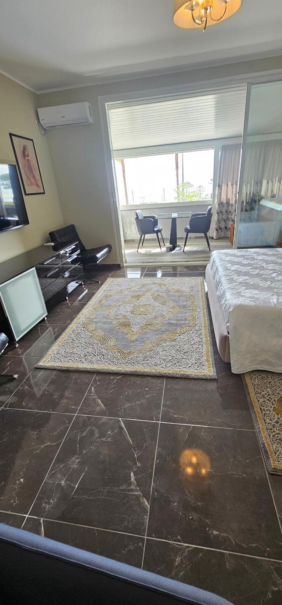 Hotel Pirro Vlorë Zimmer foto